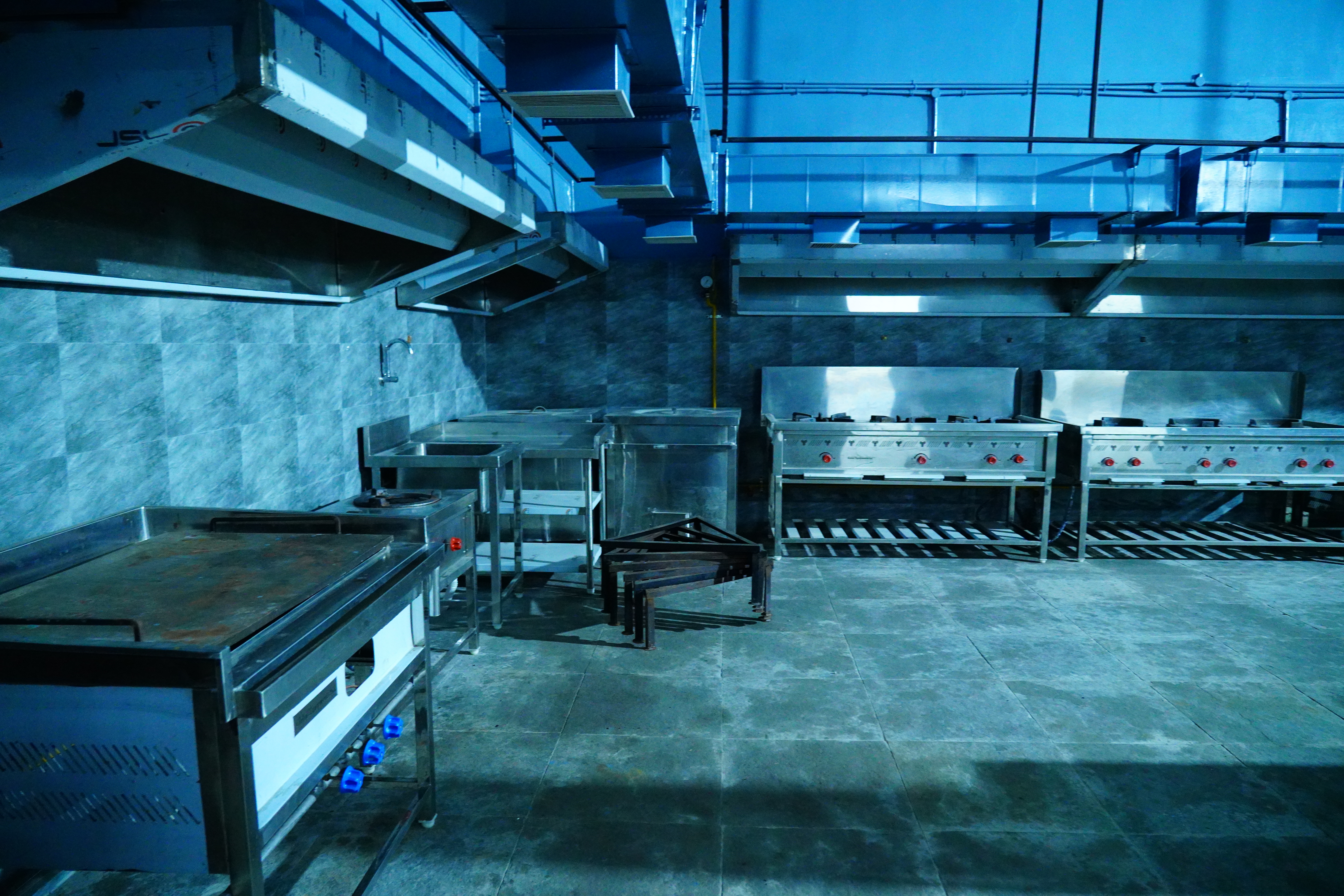 Fine dining table setup